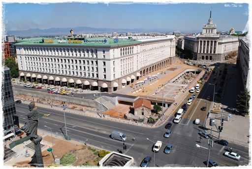 През прозореца на УниКредит Булбанк