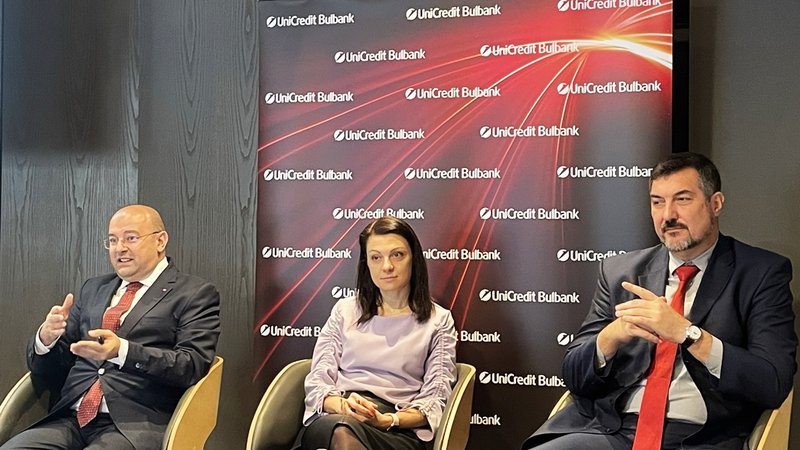At the beginning of 2023, every 10th consumer loan contract in UCB is digitally concluded