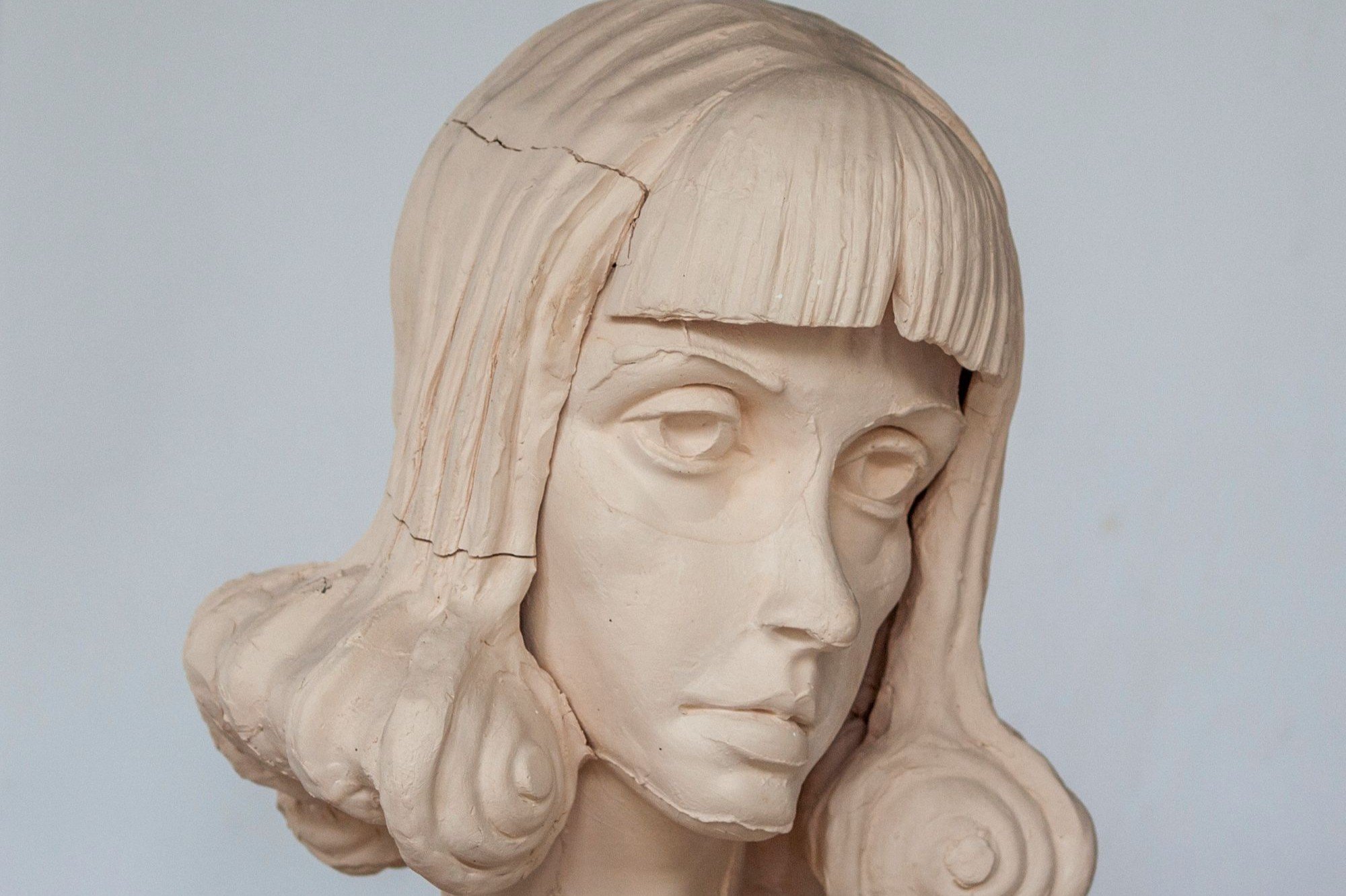 Sculpture-unicredit-studio-header-2000x1330.jpg