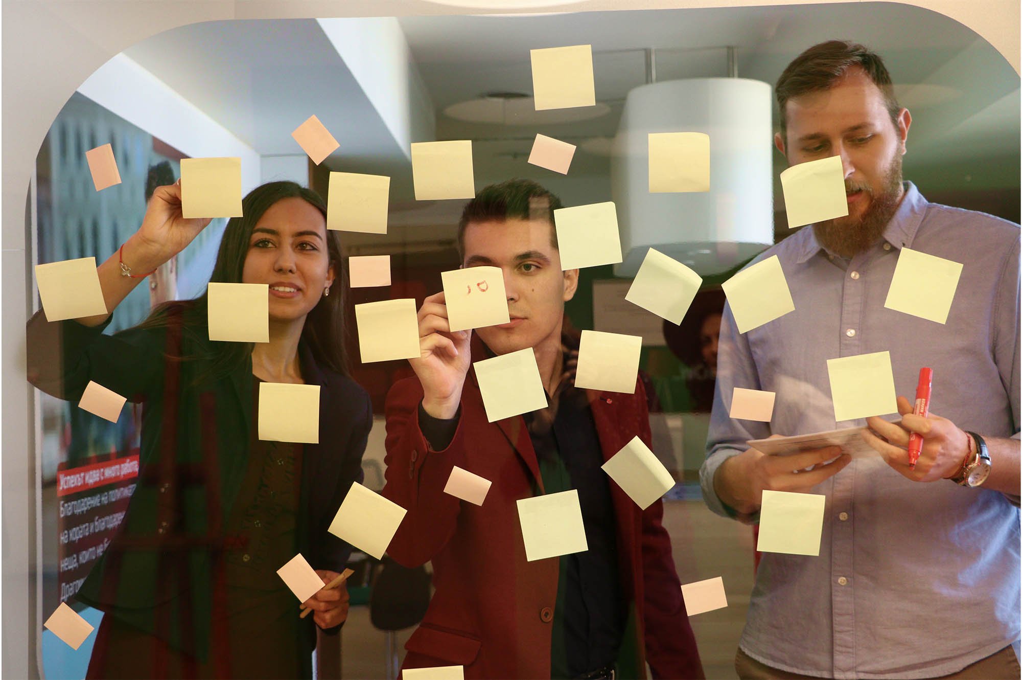 UniCredit working desk