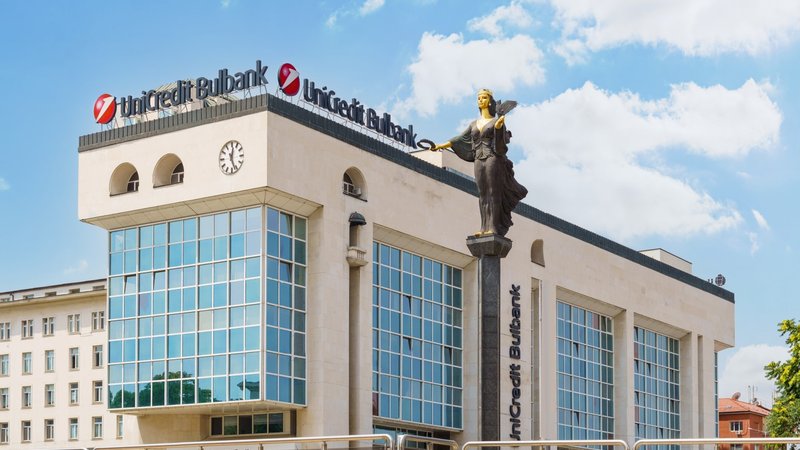 UniCredit Bulbank pays dividends to its shareholders for 2025