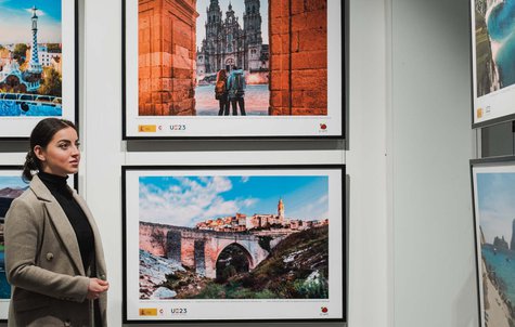 „Испания, по-близо“ - фотоизложба на отличителни испански забележителности