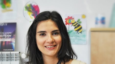 Мисия Първа работа: Искра Пеева